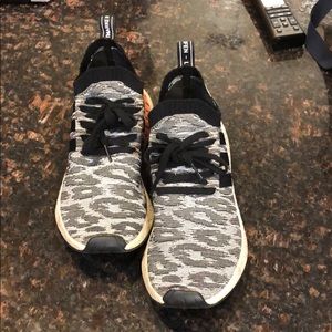 10.5 adidas men’s tennis shoes